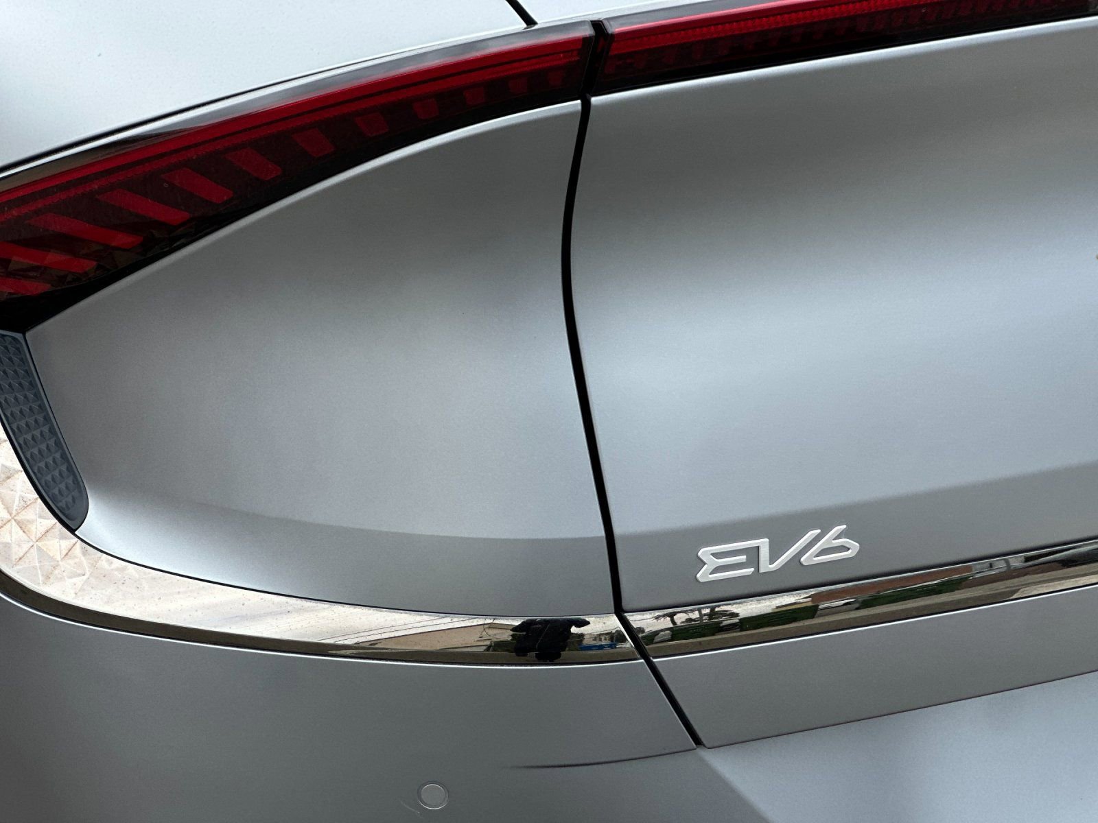 Certified 2024 Kia EV6 GT-Line w/ GT-Line White Seat Package image 36