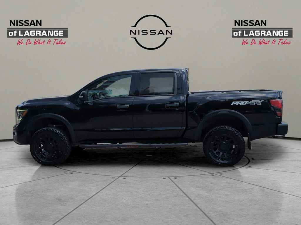 Used 2021 Nissan Titan PRO-4X w/ Pro-4x Convenience Package AWD/4WD image 11