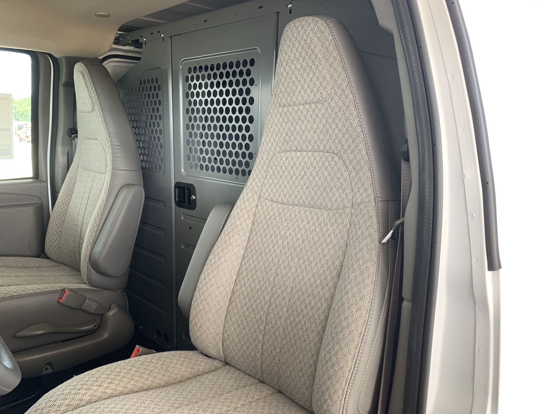 New 2025 GMC Savana 2500 Extended w/ Driver Convenience Package RWD image 36