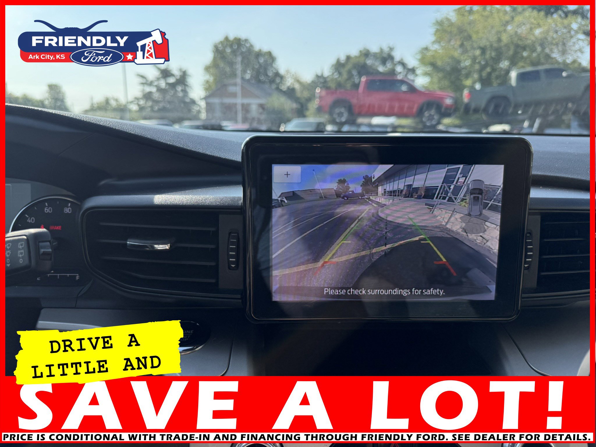 Used 2022 Ford Explorer XLT image 25