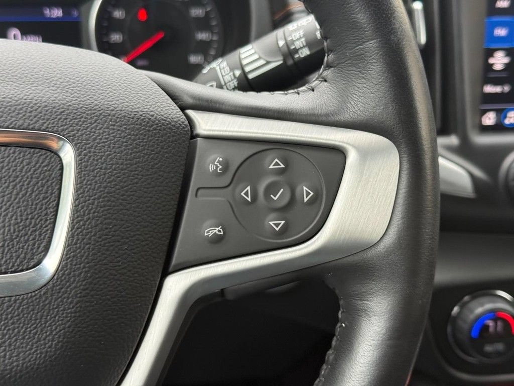 Used 2019 GMC Terrain SLT w/ Preferred Package AWD/4WD image 17