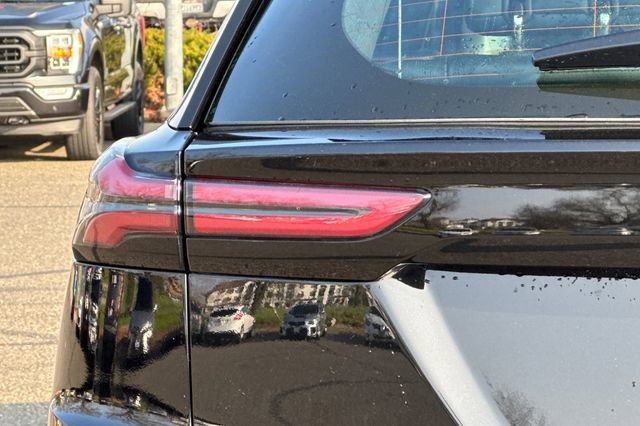 Used 2023 Chevrolet Bolt EUV Premier image 47