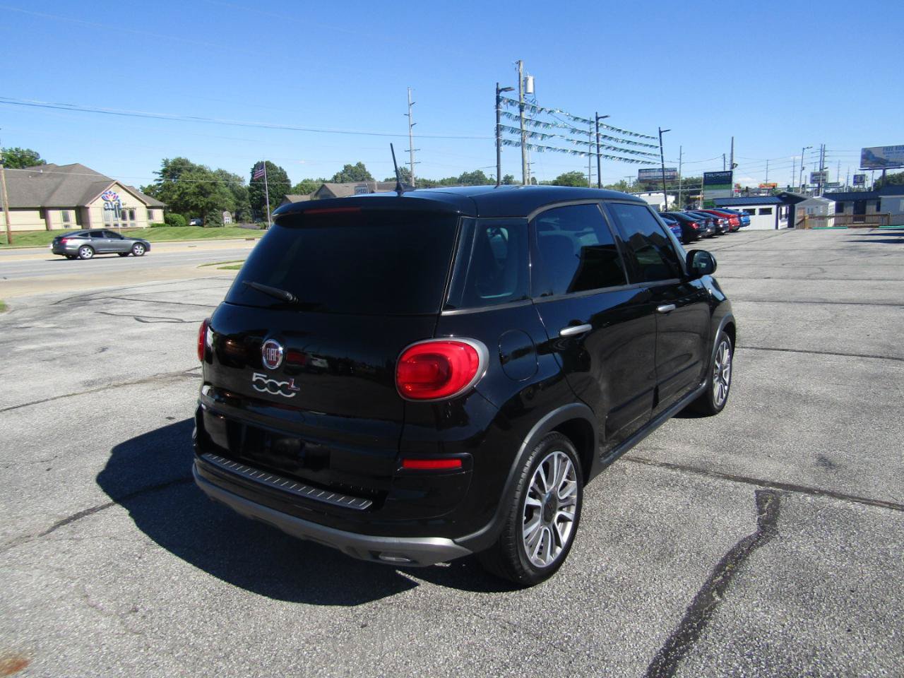 Used 2019 FIAT 500L Trekking FWD image 8
