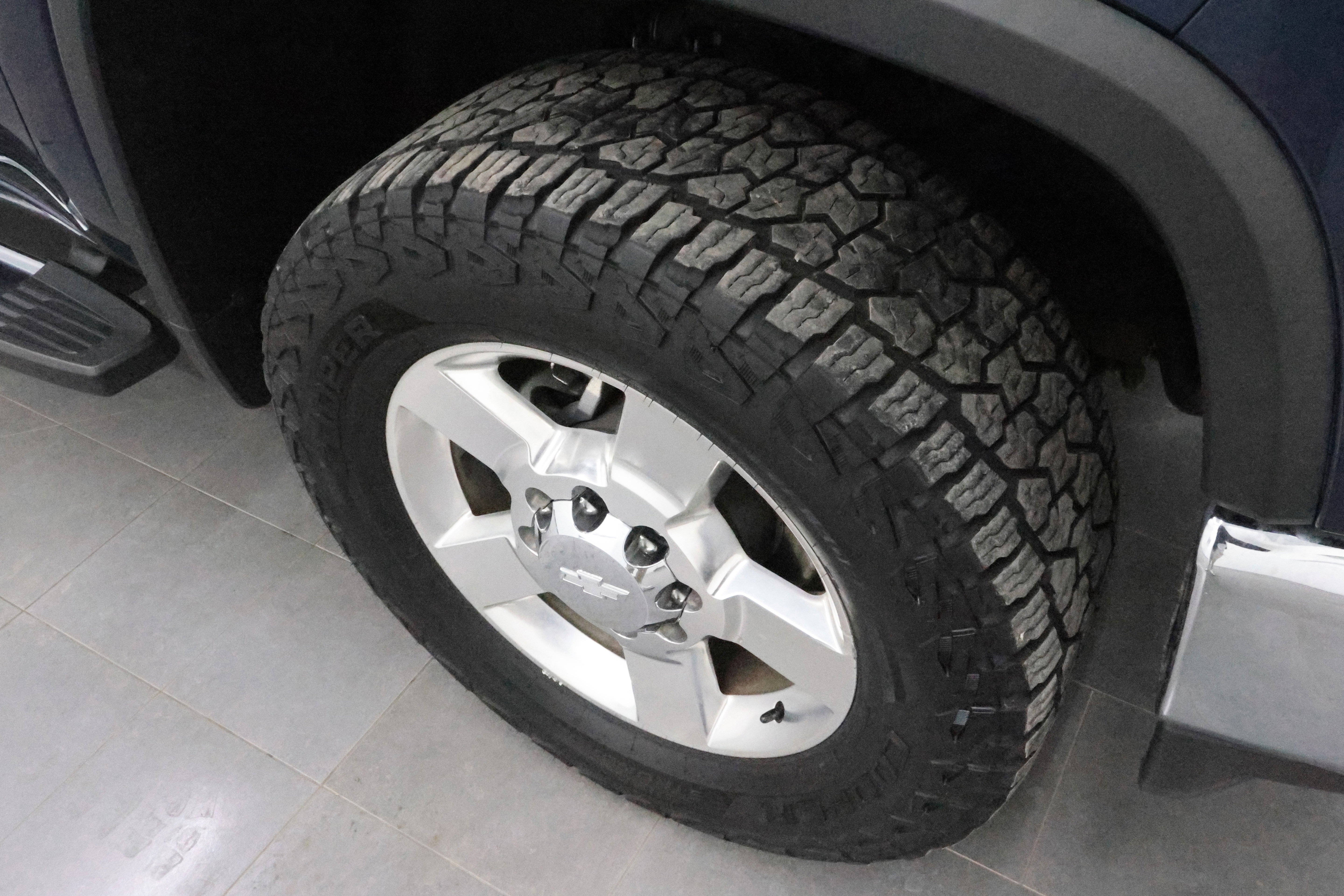 Used 2022 Chevrolet Silverado 2500 LT w/ Convenience Package AWD/4WD image 3