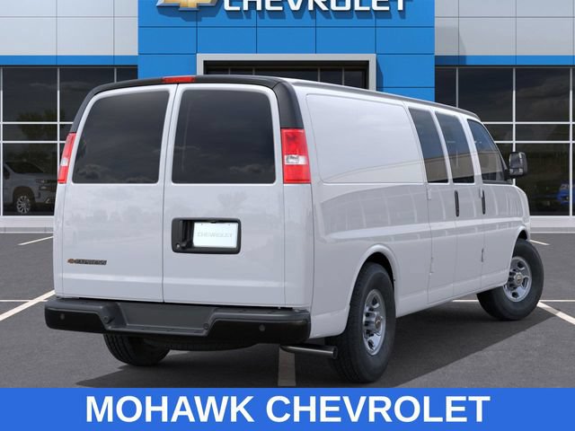 New 2024 Chevrolet Express 3500 Extended RWD image 4