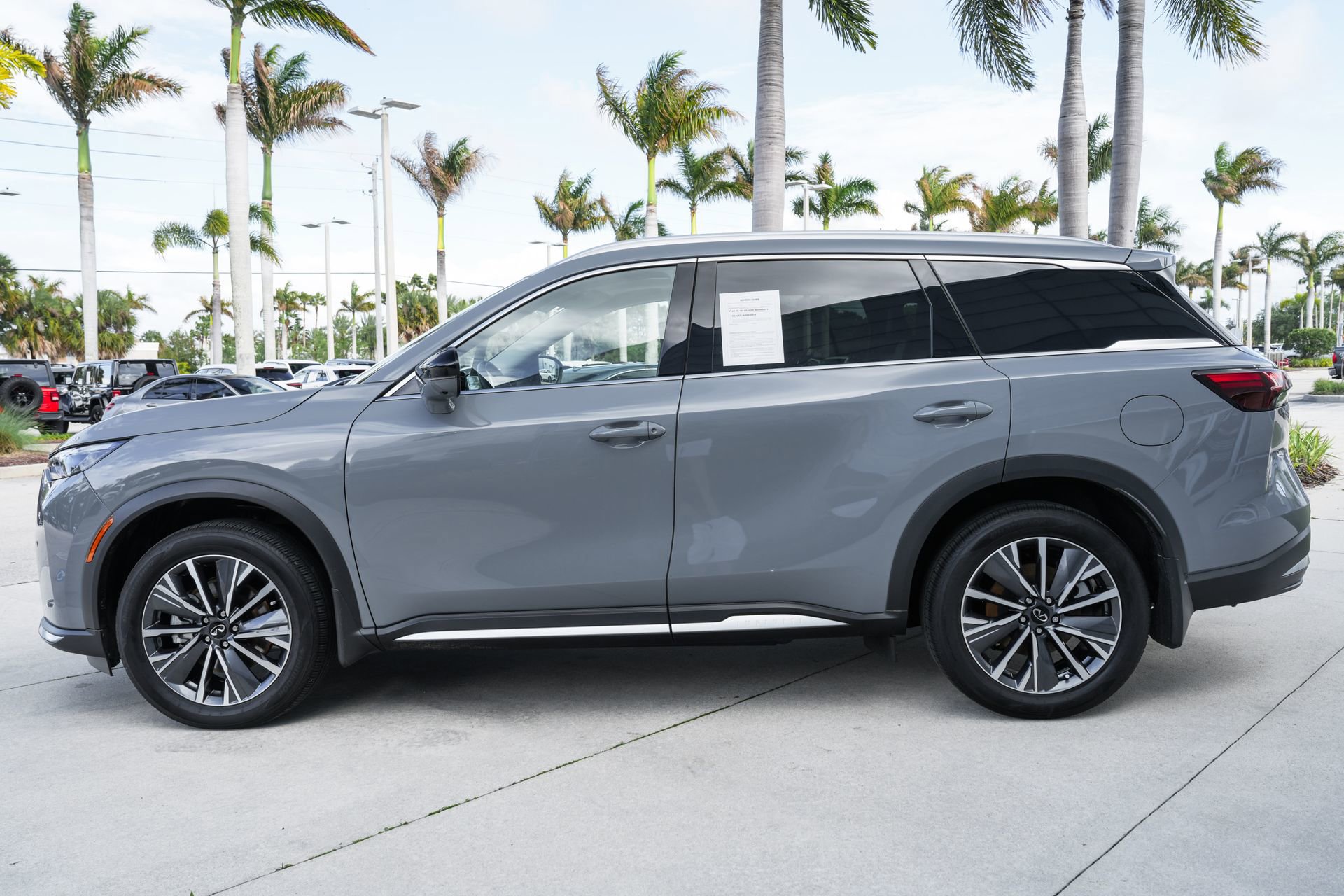 Certified 2026 INFINITI QX60 Luxe w/ Cargo Package FWD image 21