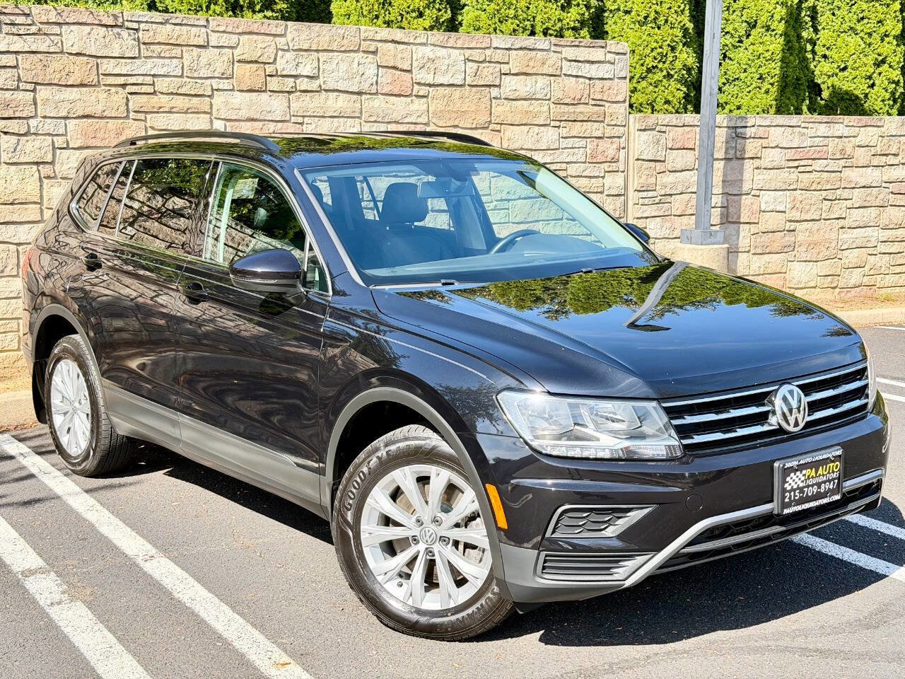 Used 2019 Volkswagen Tiguan SE image 3
