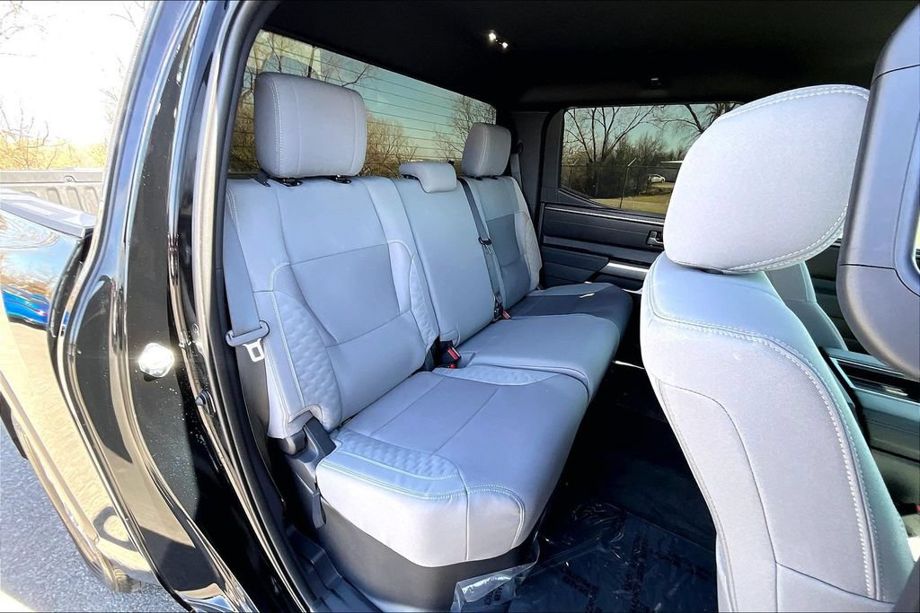 Used 2025 Toyota Tundra SR5 AWD/4WD image 37