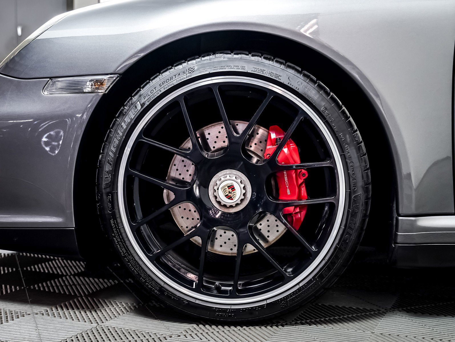 Used 2012 Porsche 911 Carrera GTS RWD image 14