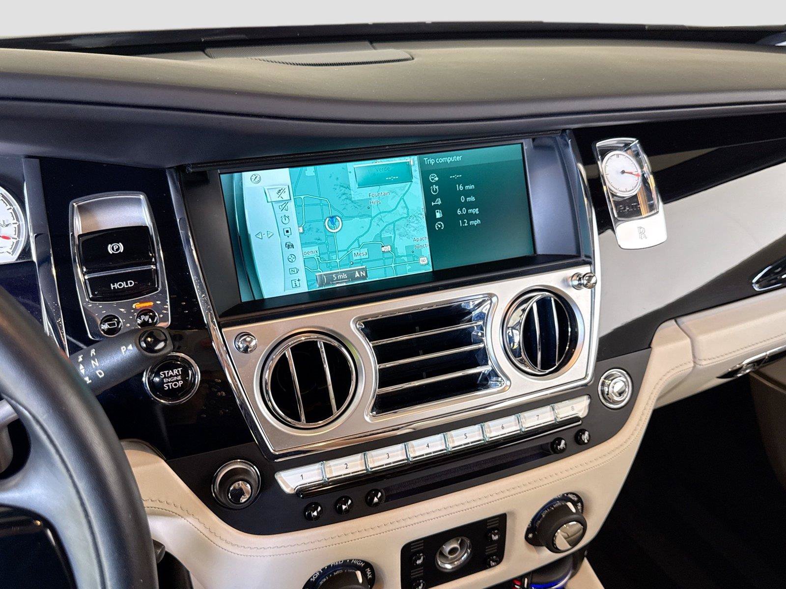 Used 2016 Rolls-Royce Wraith RWD image 20