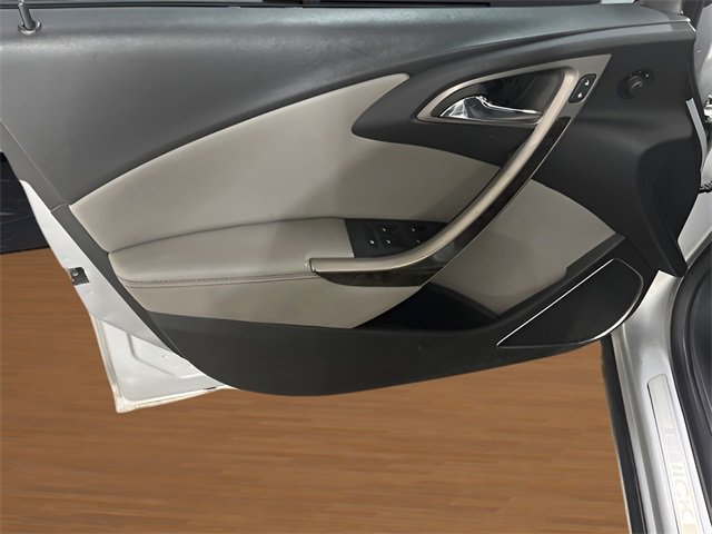 Used 2015 Buick Verano Convenience image 10