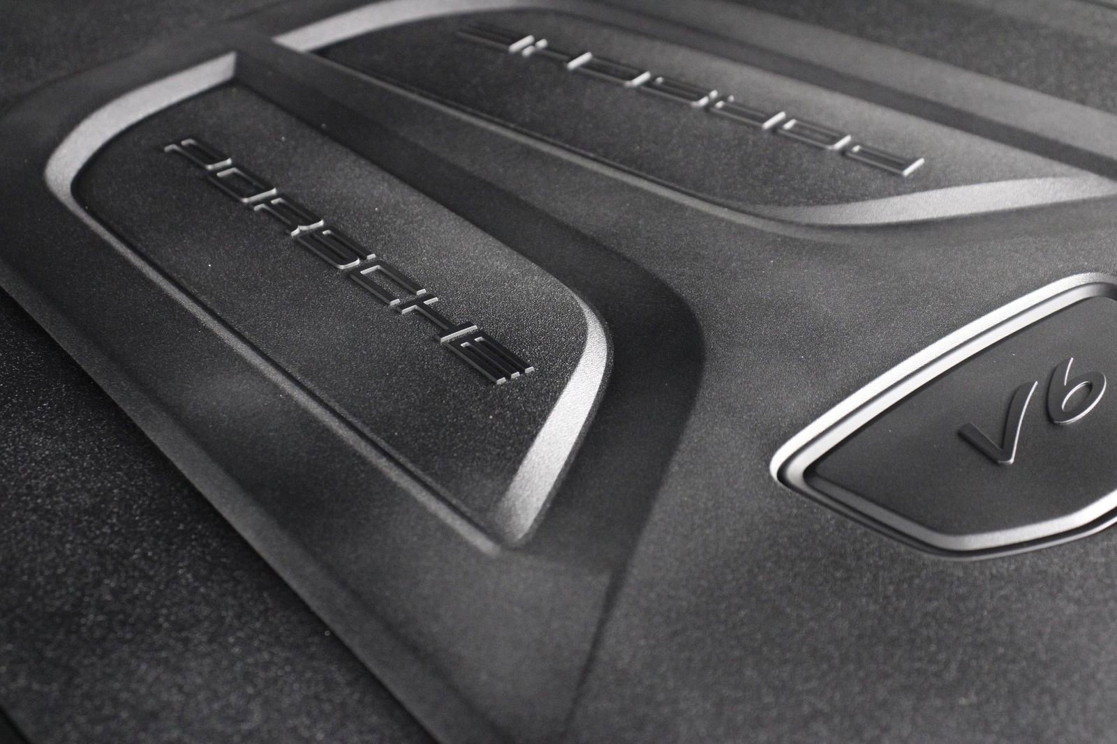 Certified 2025 Porsche Cayenne S image 26