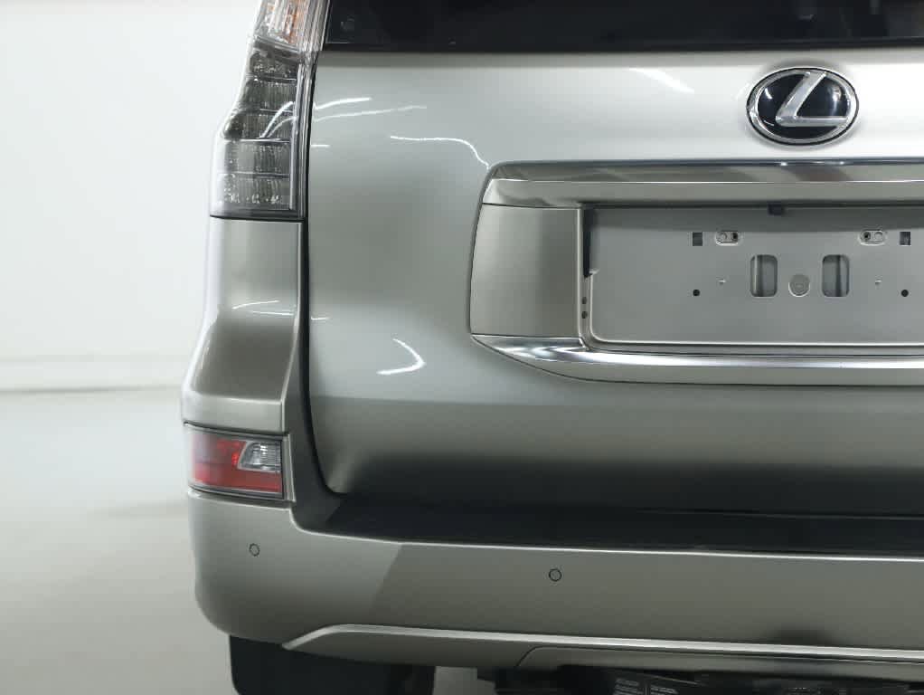 Used 2021 Lexus GX 460 Luxury w/ Accessory Package AWD/4WD image 45