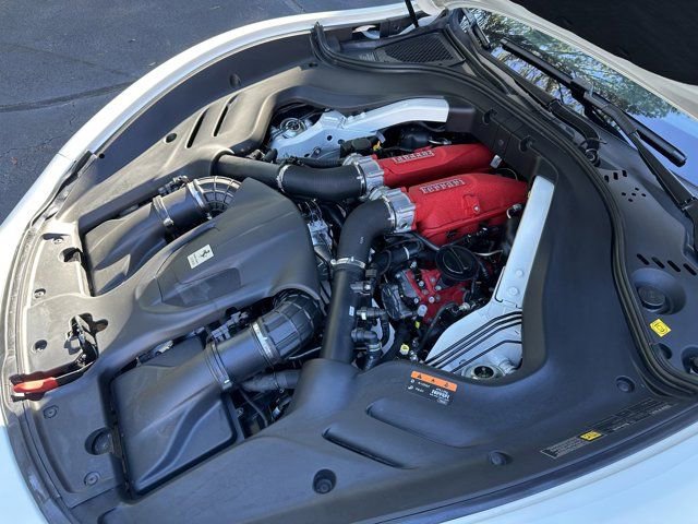 Used 2024 Ferrari Roma Spider image 18