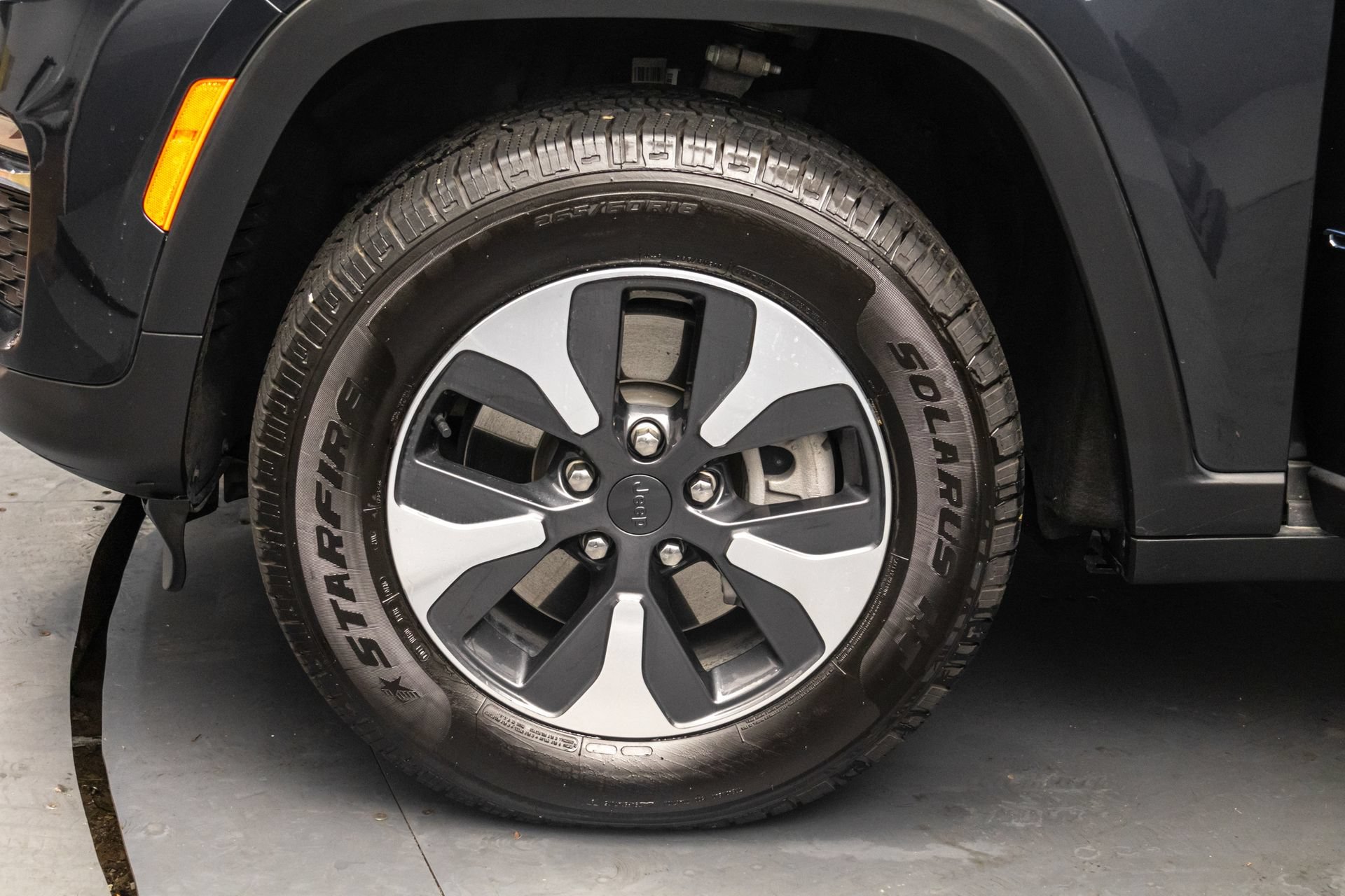 Used 2024 Jeep Grand Cherokee Limited 4xe AWD/4WD image 44