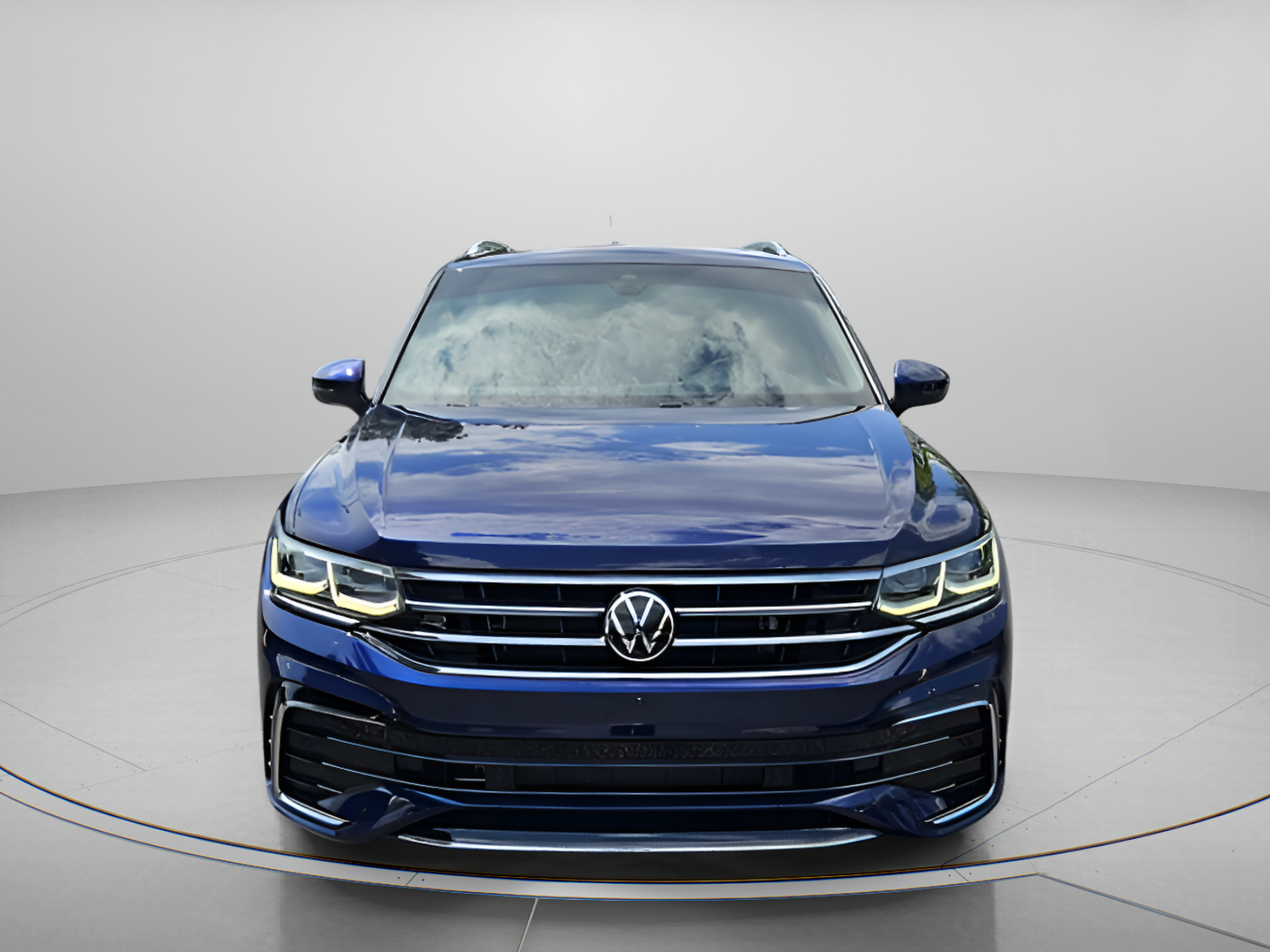 Used 2023 Volkswagen Tiguan SEL R-Line AWD/4WD image 8