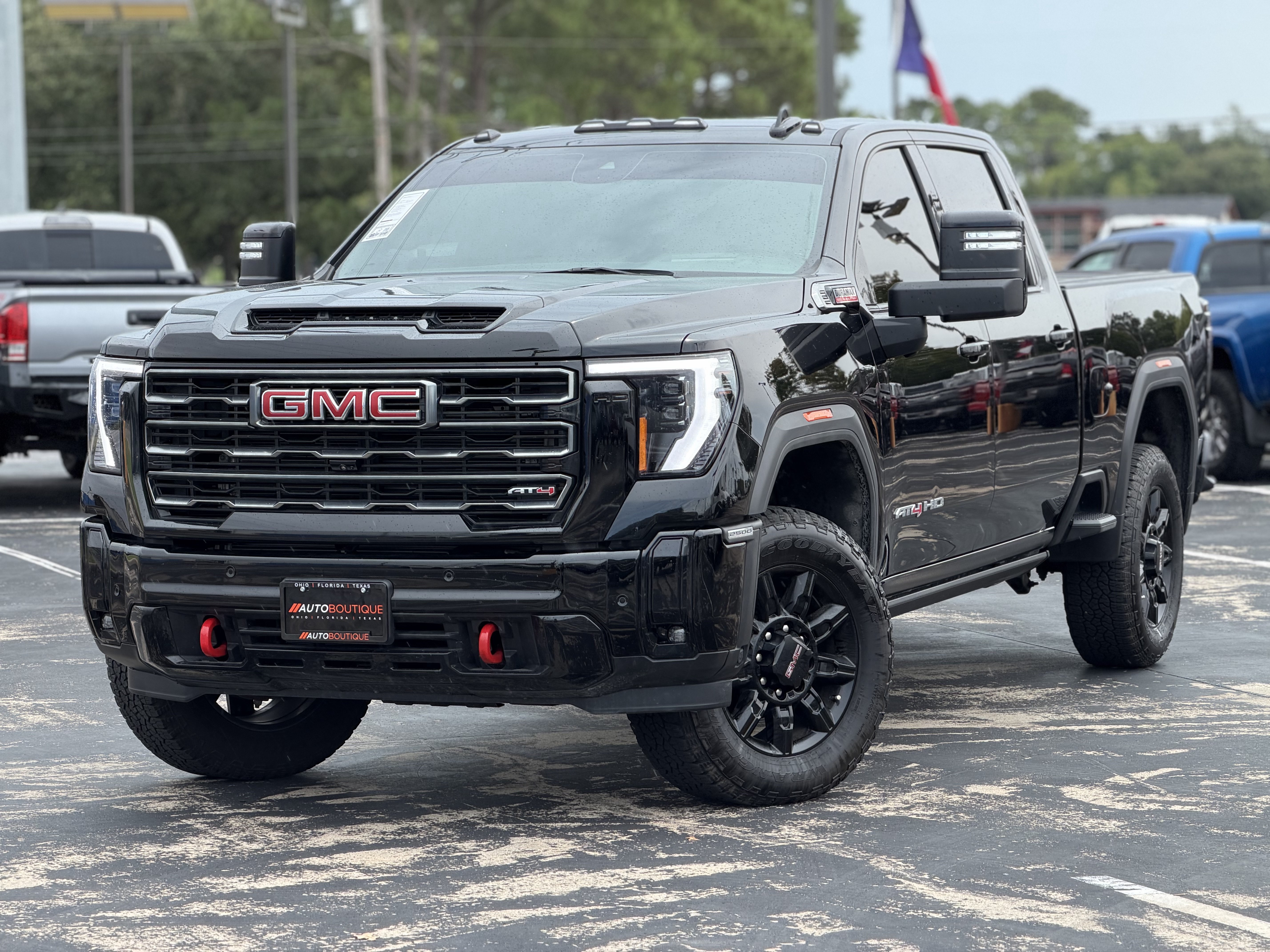 Used 2026 GMC Sierra 2500 AT4 w/ Technology Package AWD/4WD image 6