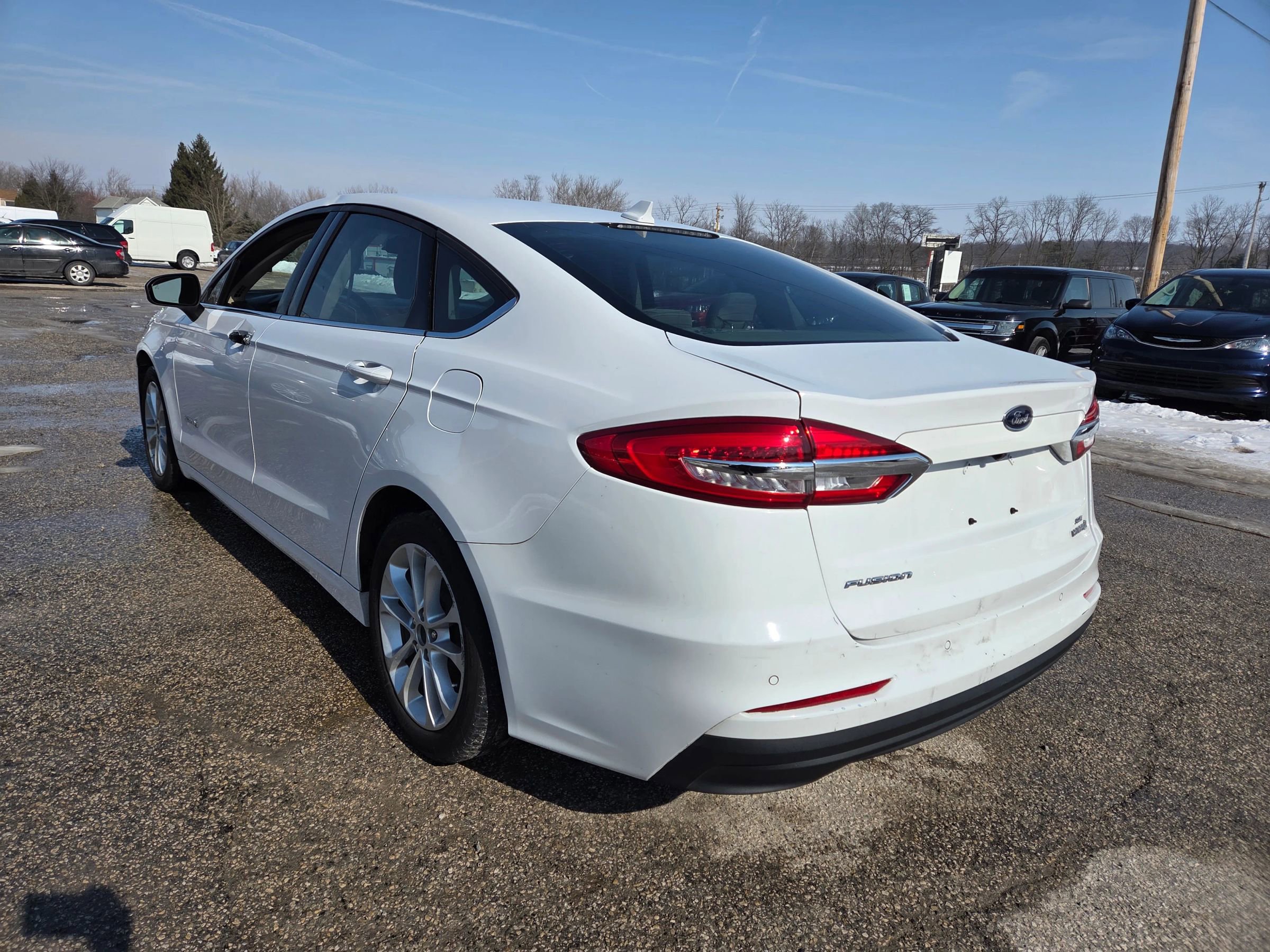 Used 2019 Ford Fusion SE image 6