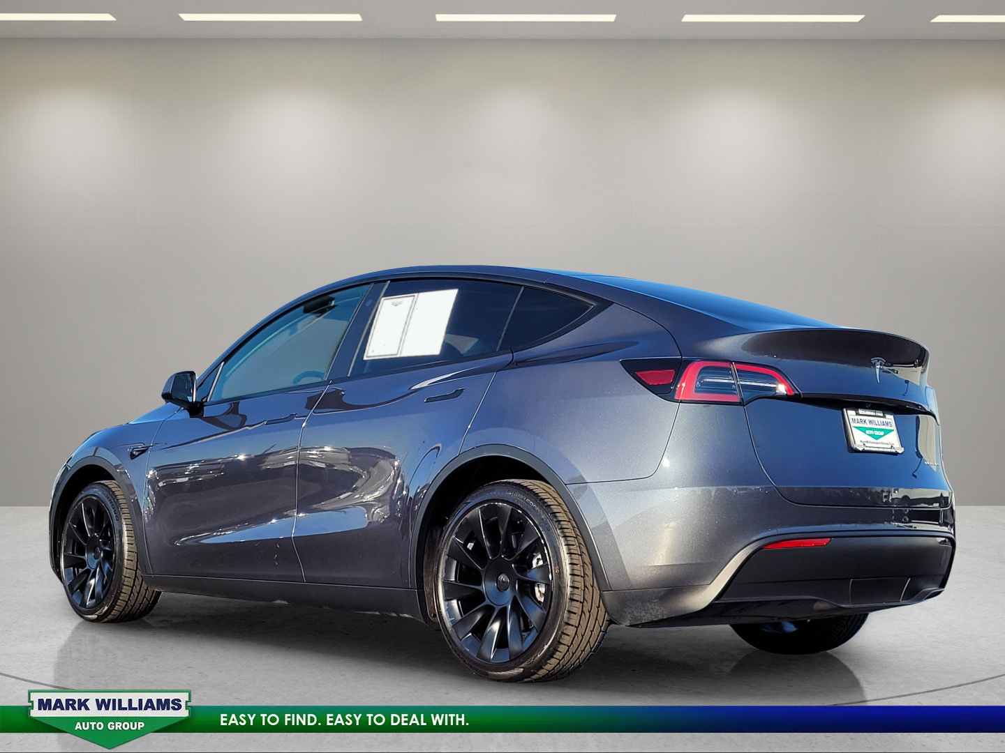 Used 2023 Tesla Model Y Long Range AWD/4WD image 6