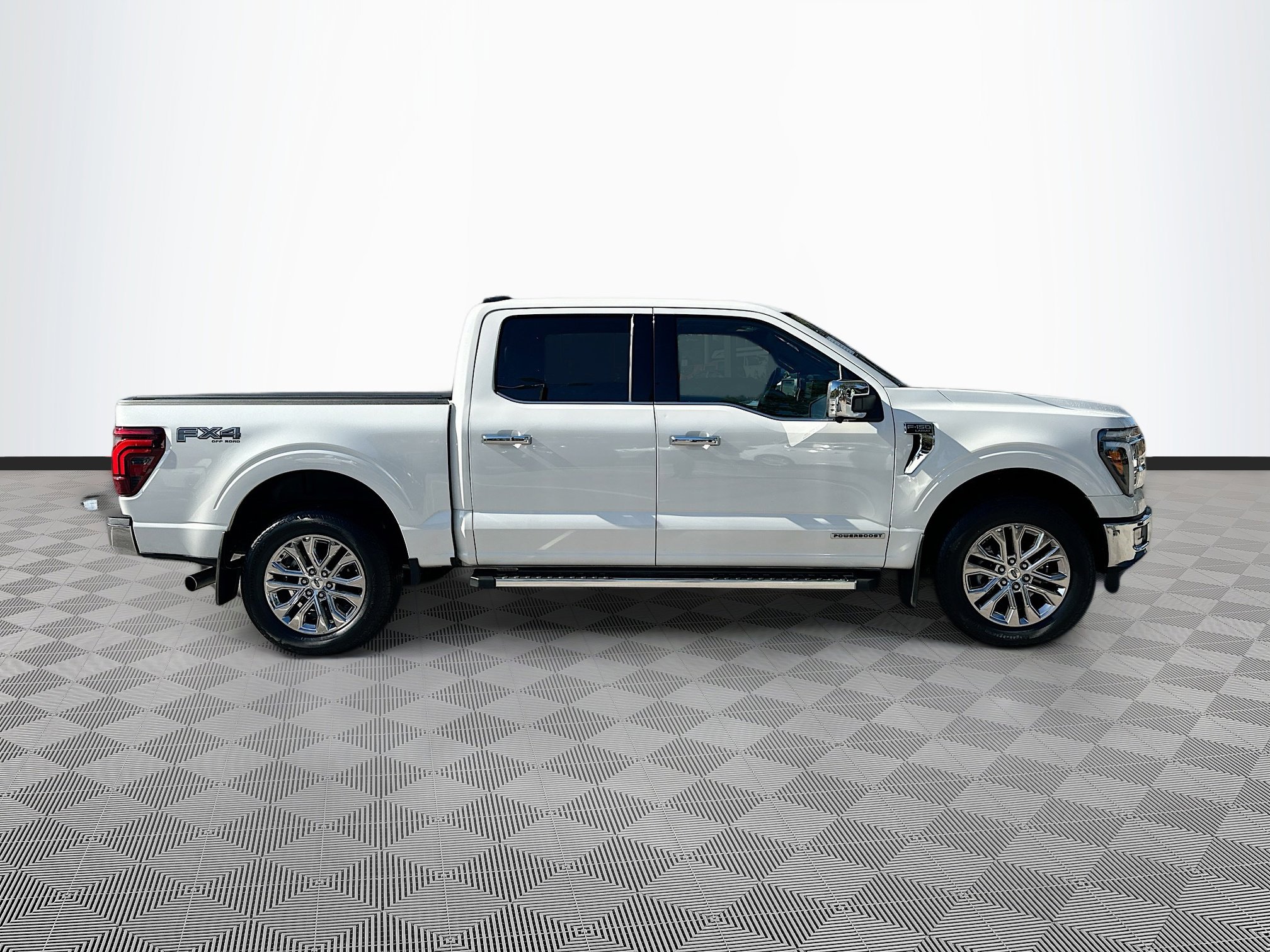 Used 2024 Ford F150 Lariat w/ FX4 Off-Road Package image 8