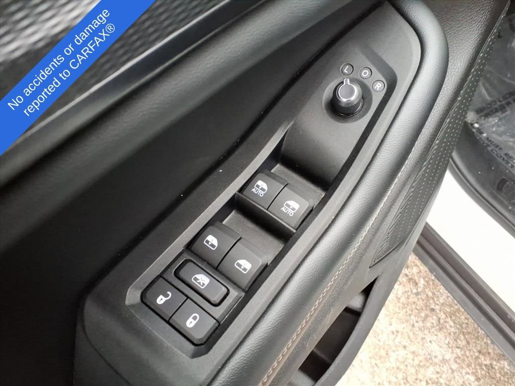 Used 2023 Jeep Grand Cherokee L Laredo image 15