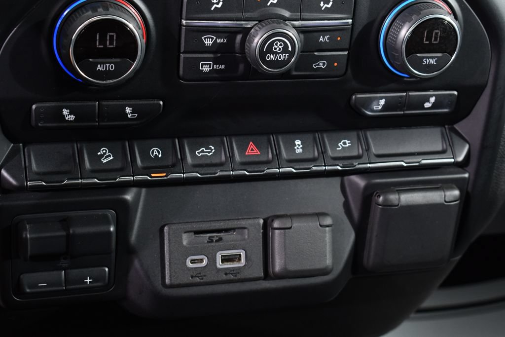 Used 2021 Chevrolet Silverado 1500 LT AWD/4WD image 28