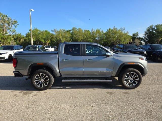 Used 2025 GMC Canyon Denali image 6