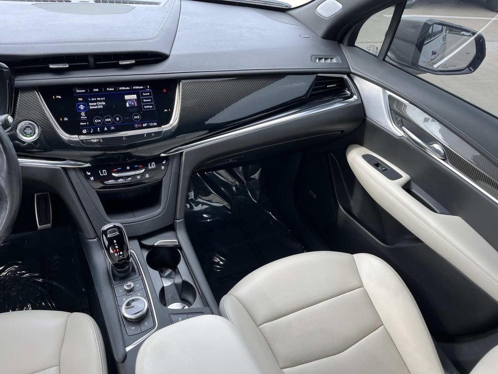 Certified 2023 Cadillac XT6 Sport image 15