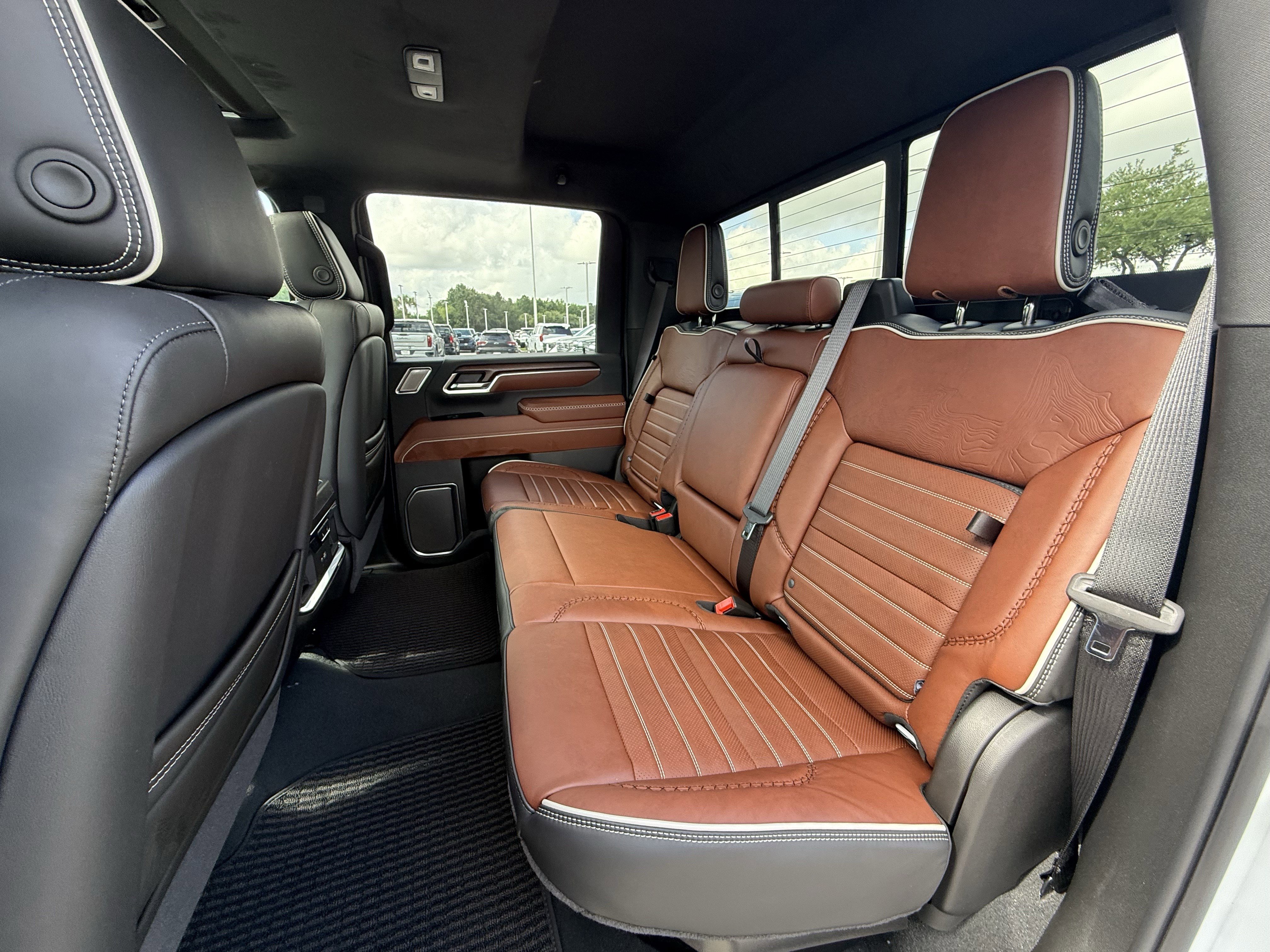 New 2026 GMC Sierra 3500 Denali Ultimate AWD/4WD image 16