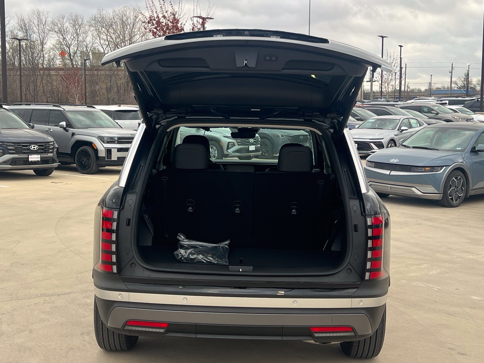 New 2026 Hyundai Palisade SEL FWD image 14