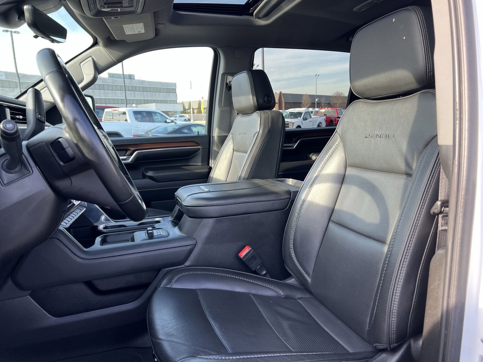 Used 2024 GMC Sierra 3500 Denali w/ Denali Reserve Package image 13