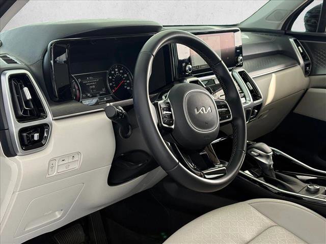 Used 2022 Kia Sorento SX image 9