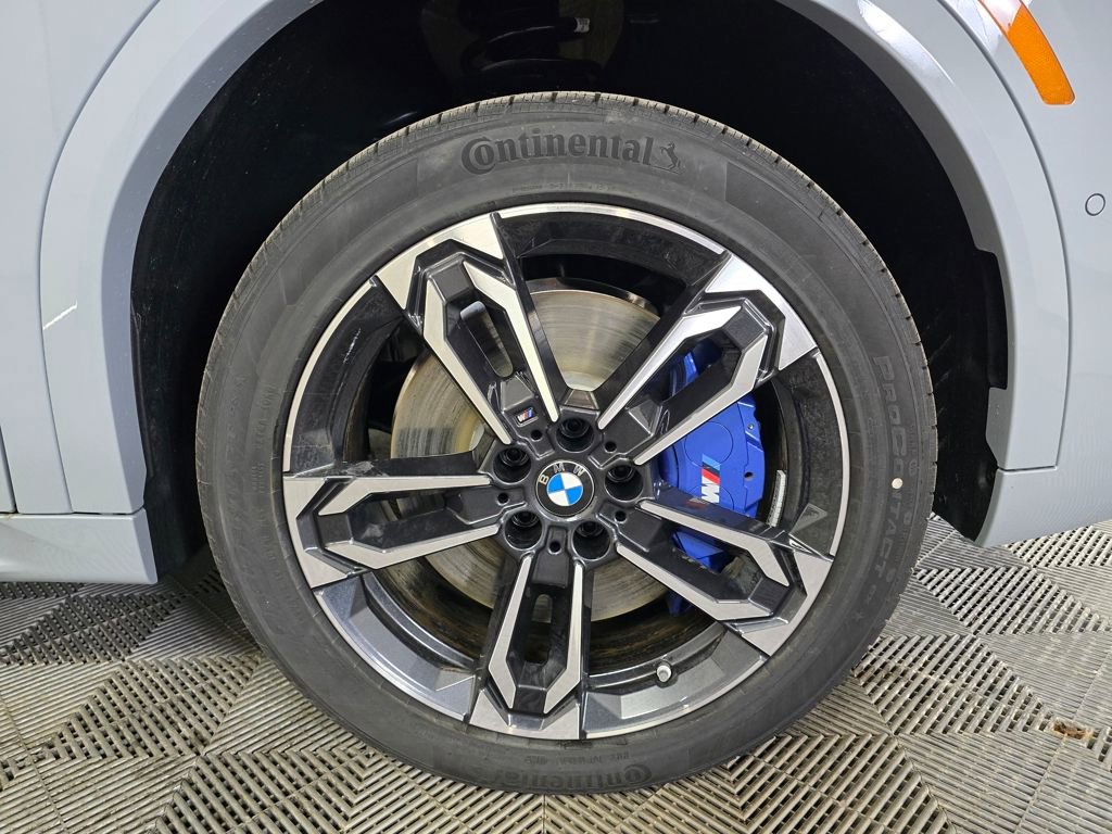 New 2026 BMW X2 xDrive28i w/ M Sport Package AWD/4WD image 2