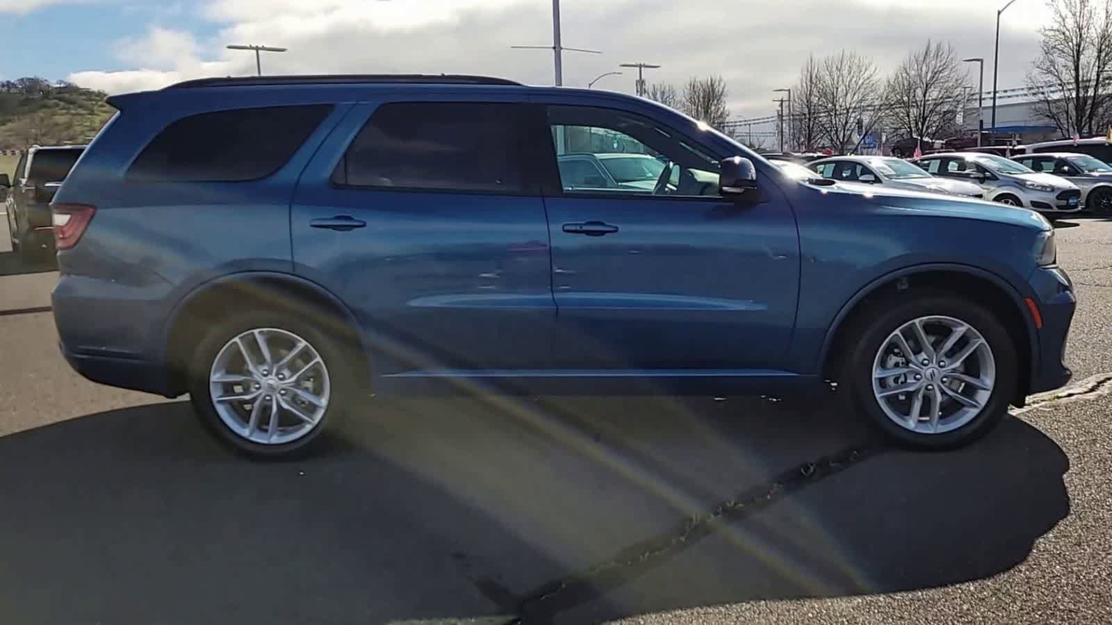 Used 2025 Dodge Durango GT image 9