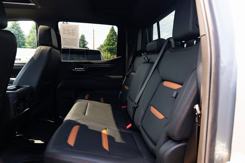 Used 2024 GMC Sierra 1500 AT4 w/ Technology Package image 21