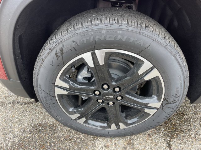 New 2027 Chevrolet Traverse LT w/ Sun and Wheel Package AWD/4WD image 10
