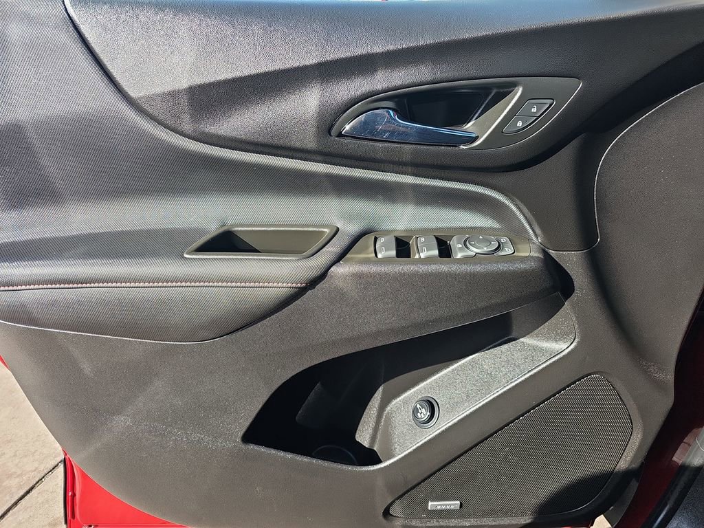 Used 2024 Chevrolet Equinox RS w/ RS Leather Package image 26