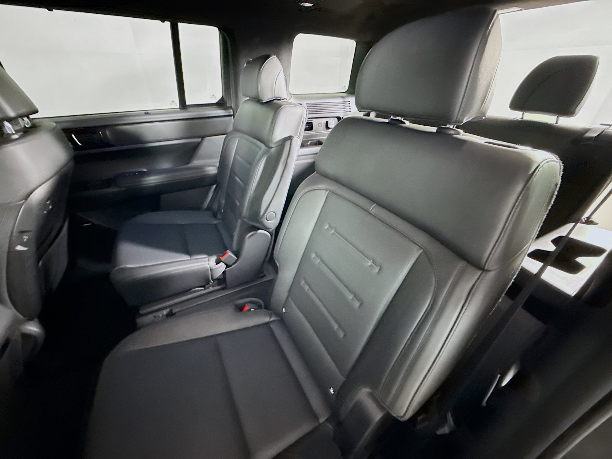 Used 2024 Hyundai Santa Fe Calligraphy FWD image 30