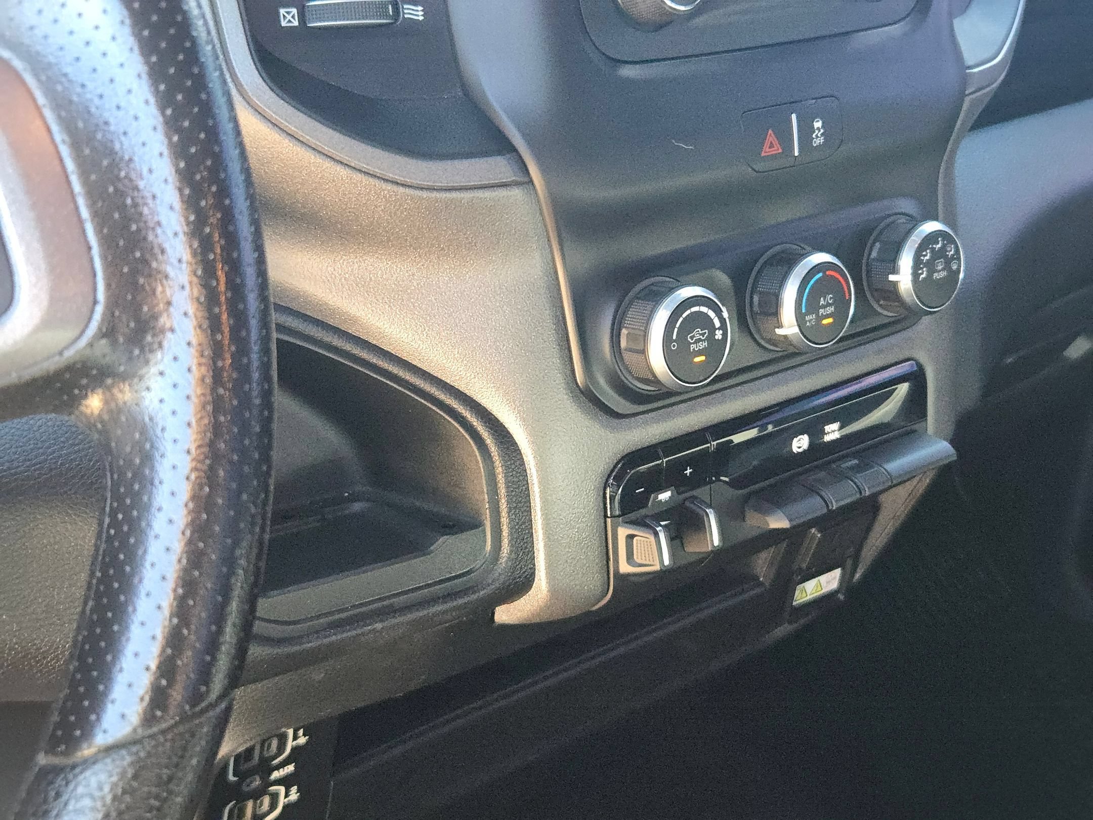 Used 2022 RAM 3500 Tradesman AWD/4WD image 18
