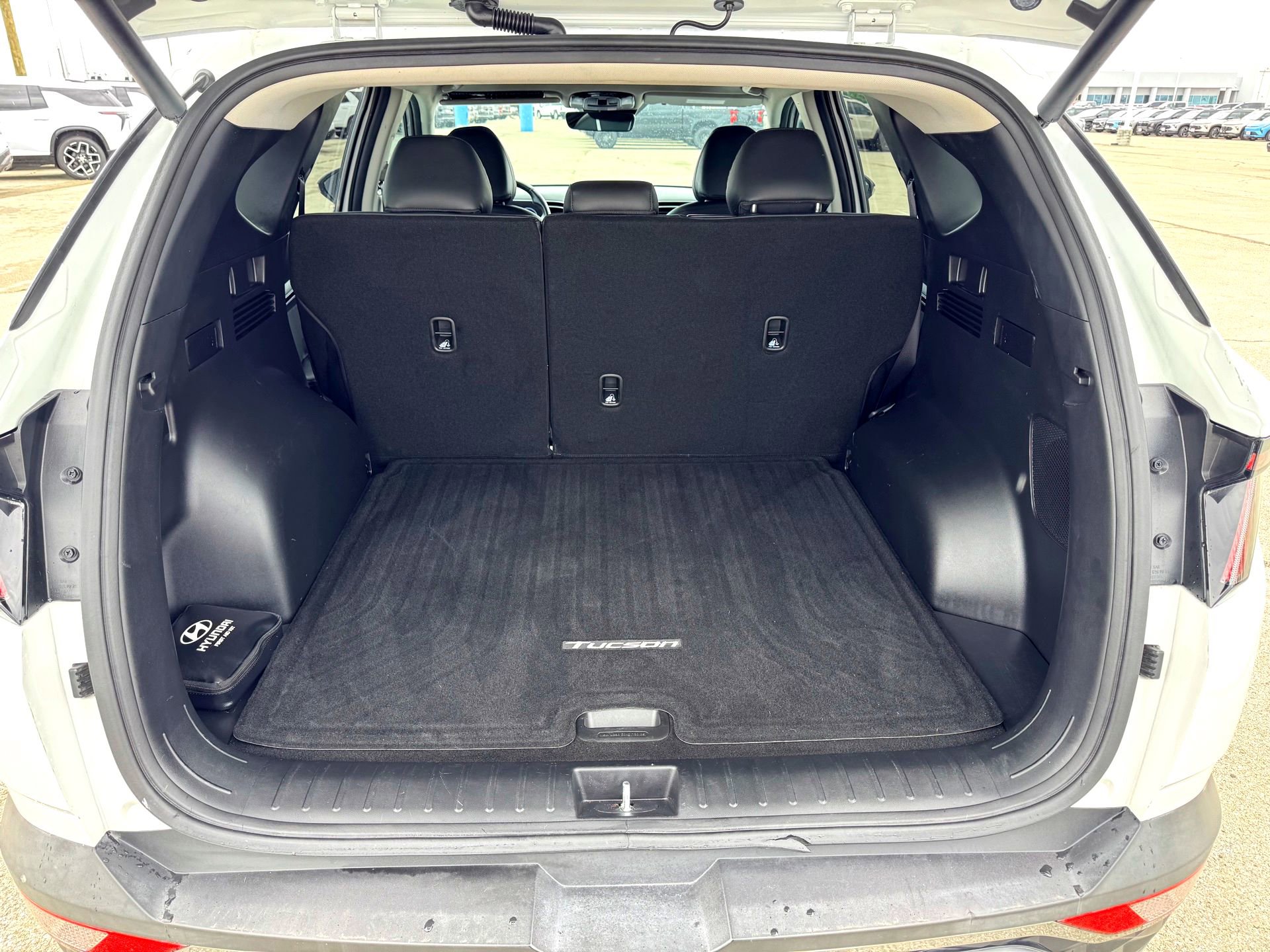 Used 2023 Hyundai Tucson Limited image 8