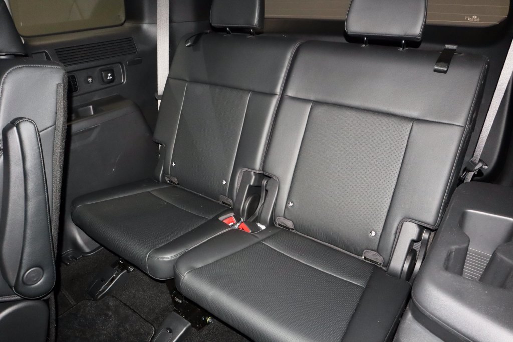 Used 2026 Hyundai Santa Fe Limited AWD/4WD image 23