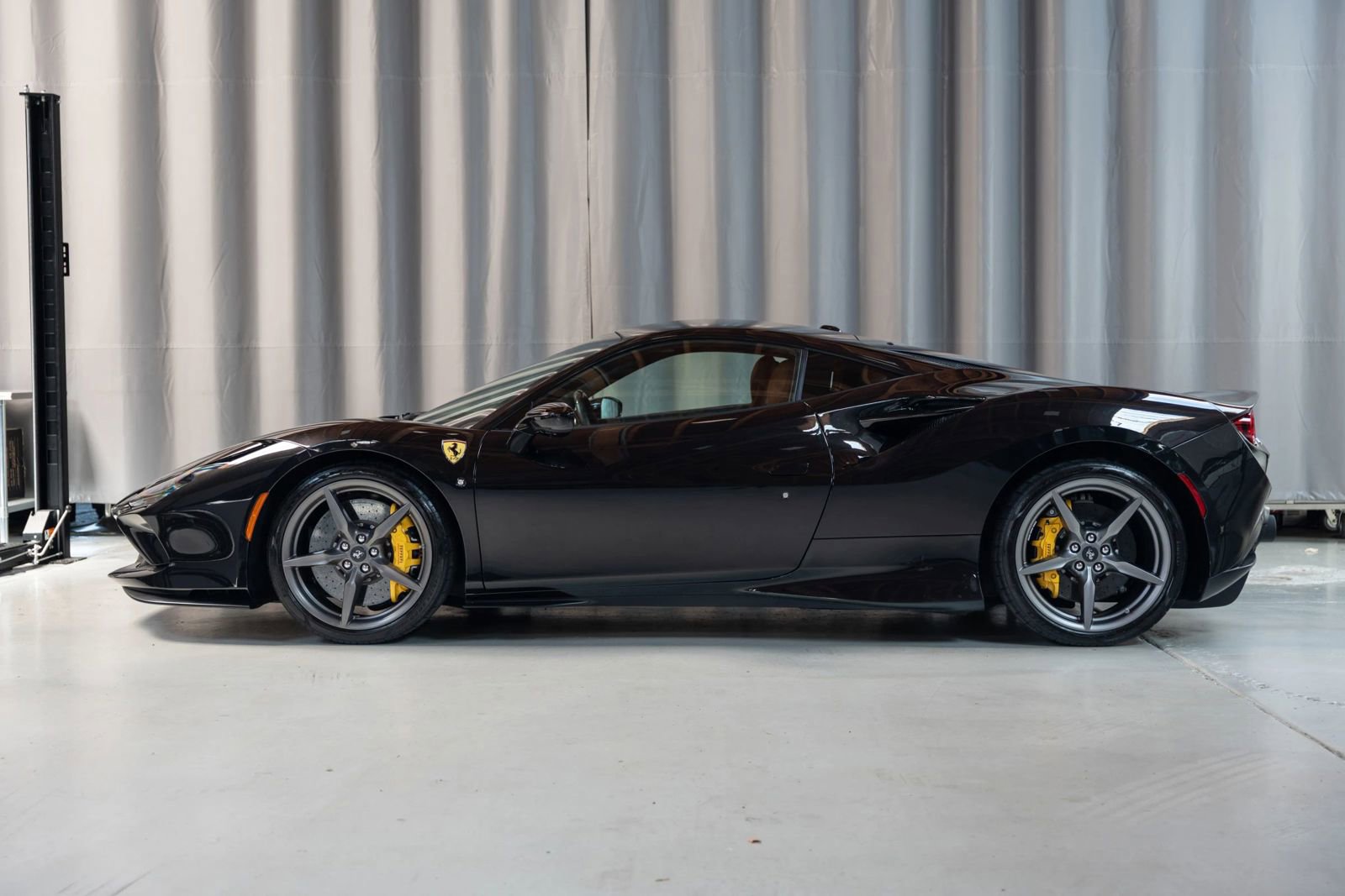 Used 2021 Ferrari F8 Tributo Tributo Coupe 2D image 3
