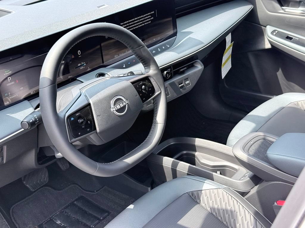 New 2026 Nissan Leaf Platinum+ w/ Cargo Package (Platinum+) FWD image 8