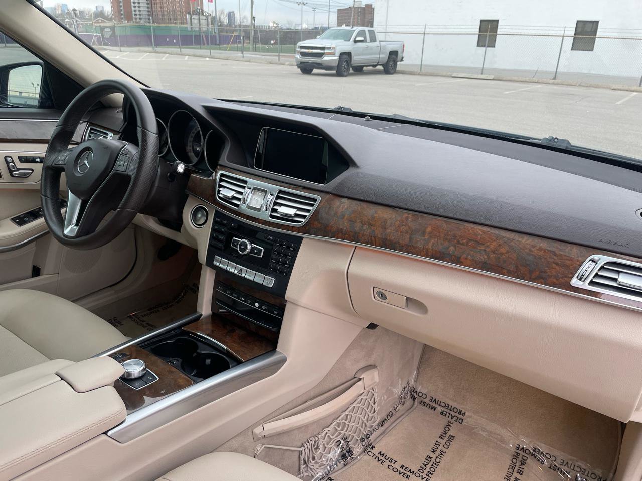 Used 2014 Mercedes-Benz E 350 Sedan image 23