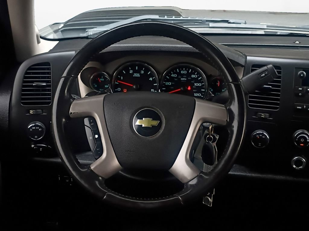 Used 2011 Chevrolet Silverado 2500 LT w/ Suspension Package, Off-Road AWD/4WD image 21