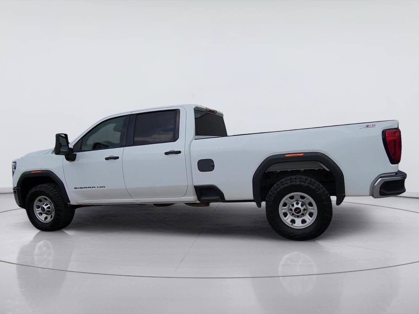 Used 2024 GMC Sierra 2500 Pro AWD/4WD image 6