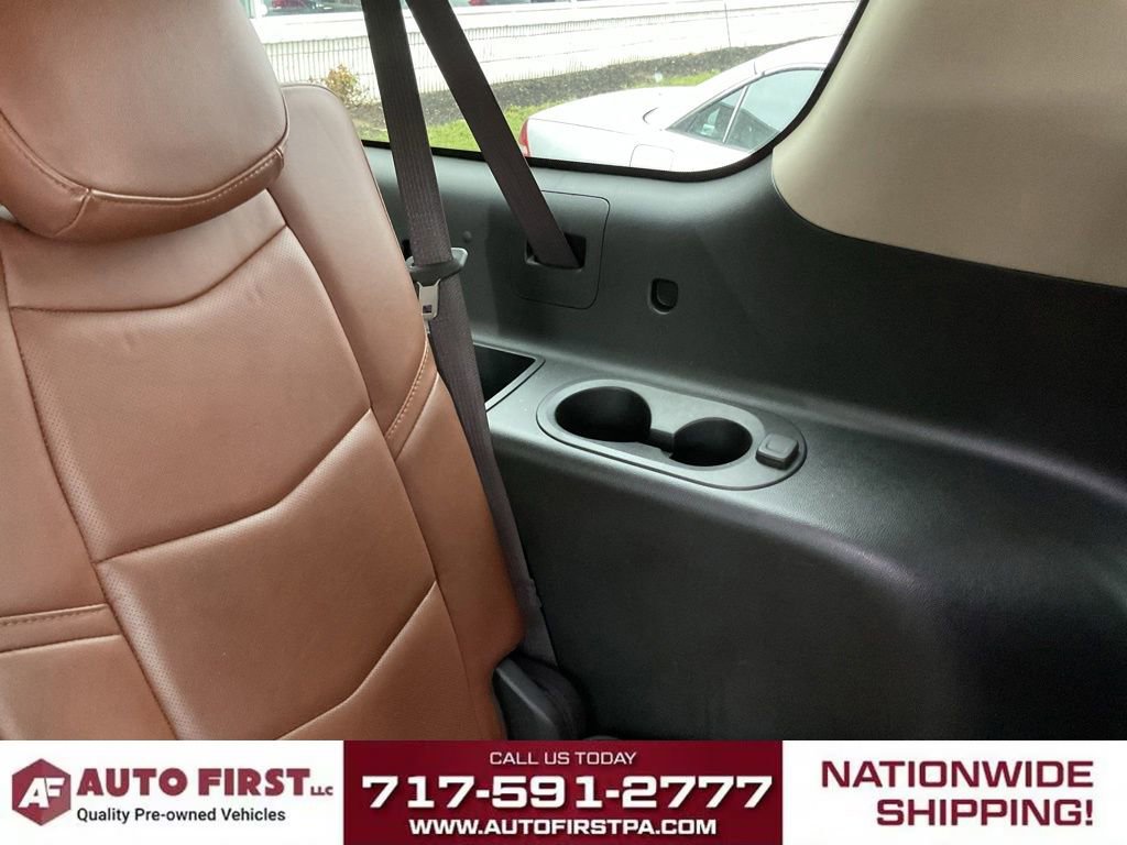 Used 2019 Cadillac Escalade ESV Premium Luxury w/ LPO, Radiant Package AWD/4WD image 20