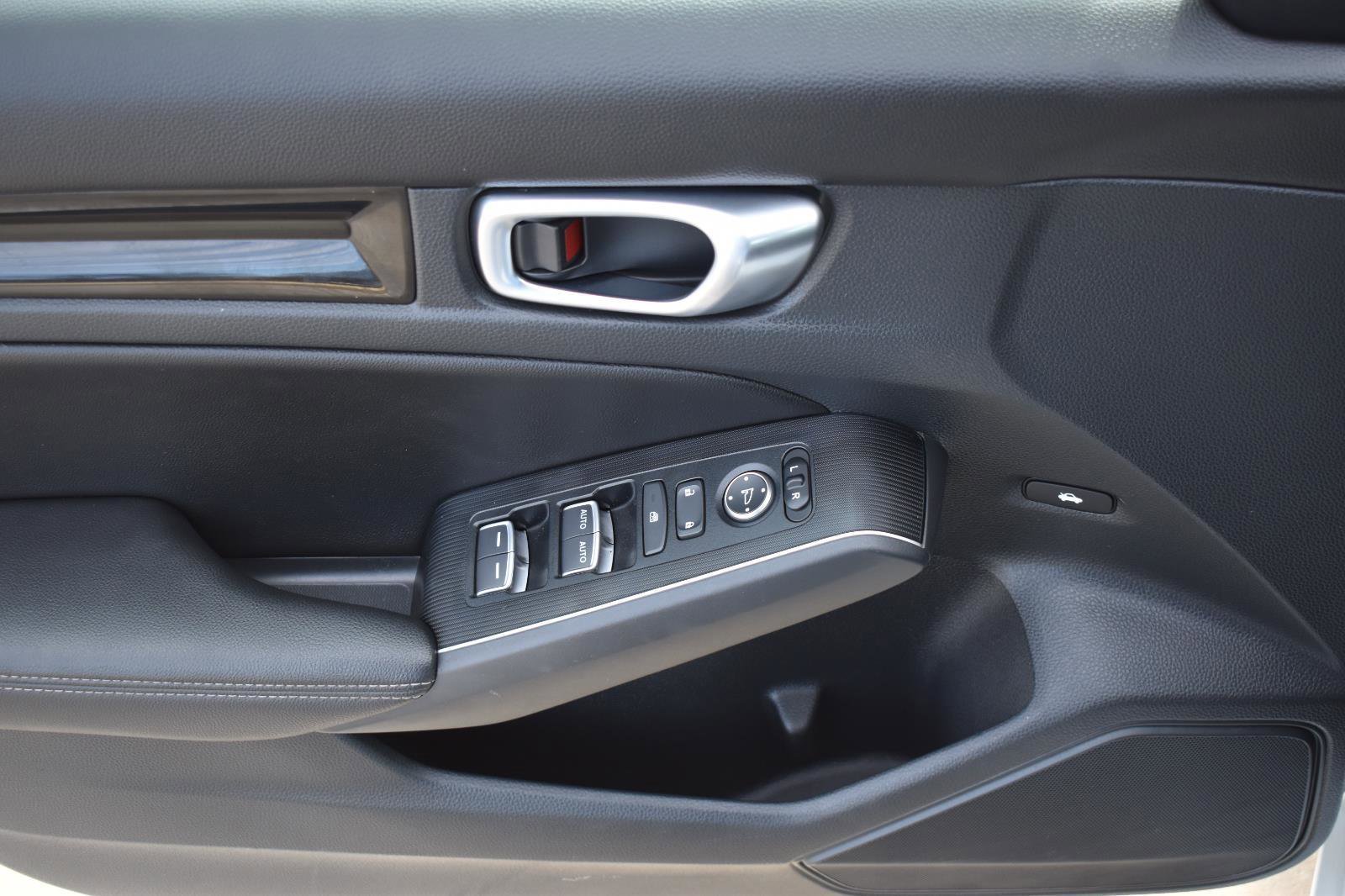 Used 2024 Honda Civic Touring image 20