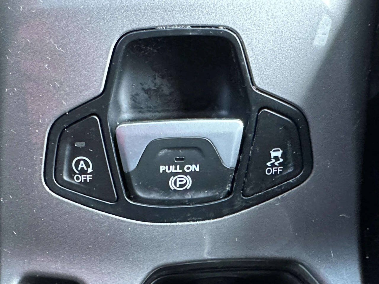 Used 2022 Jeep Renegade Latitude AWD/4WD image 17