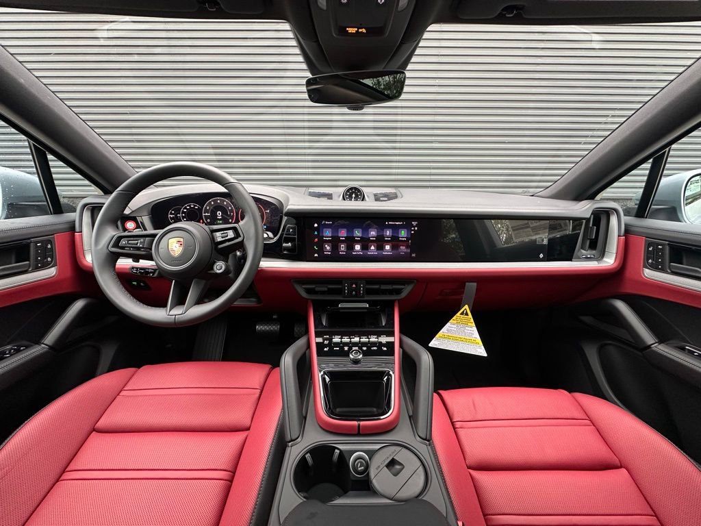 Used 2026 Porsche Cayenne E-Hybrid Coupe image 6